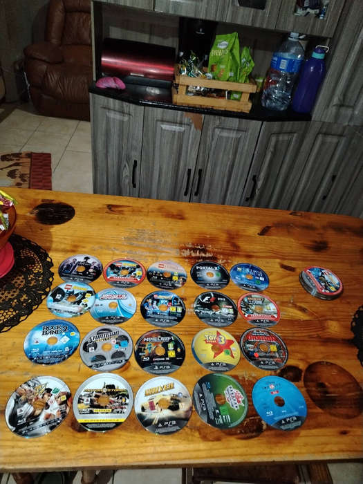 Playstation 3 game bundle 50+game's gurenteed