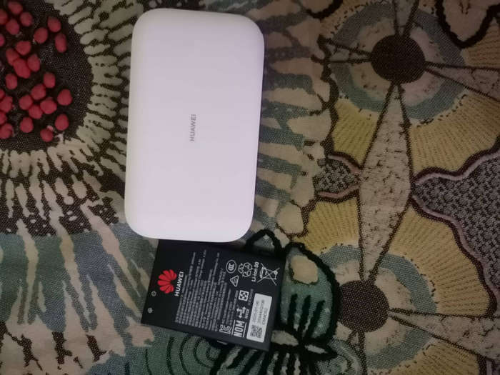 Huawei E5783-230a pocket/mobile router