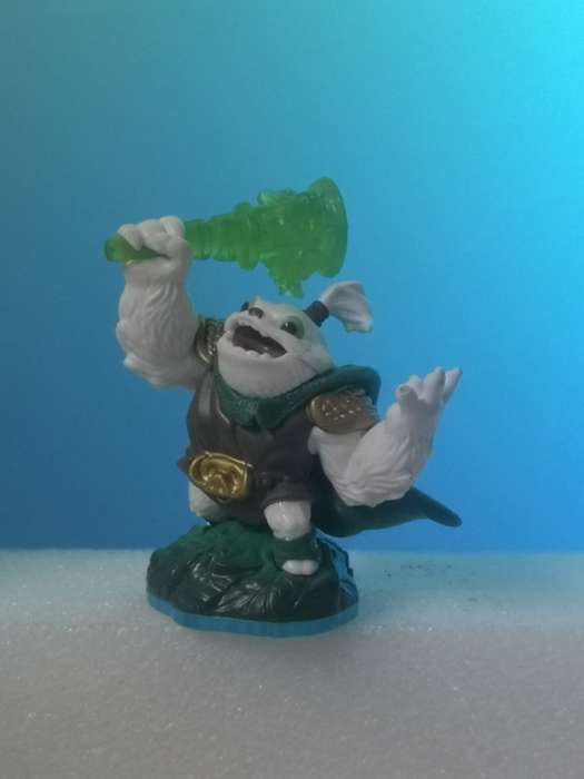 Skylanders Swap Force Figure Zoo Lou  figurine