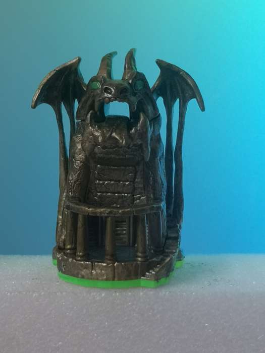 Skylanders Spyro's Adventure Dragon's Peak figurine