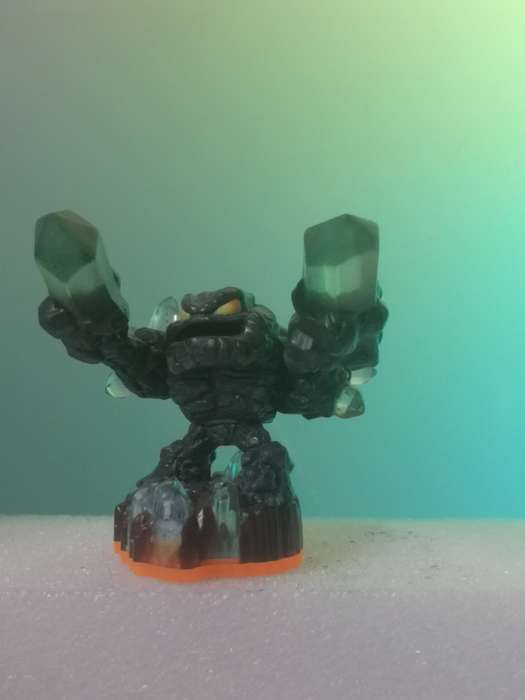 SKYLANDERS LIGHTCORE PRISM BREAK Giants figurine
