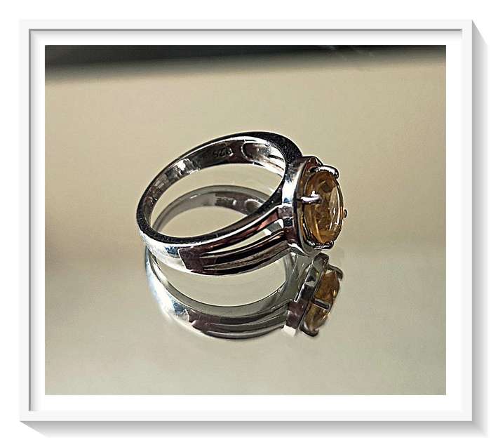 A Dainty 925 Silver Ring - Size 7 - With Yellow Oval Citrine Stone - Sterling Silver