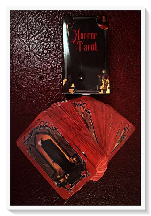 A Deck of HORROR TAROT CARDS - Great Quality Gloss Cards +- 80 Horror Cards in Box - Condition: New