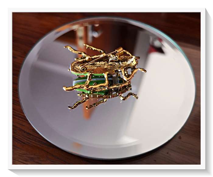 A Glamorous Green and Gold Beetle Insect Brooch - Unique and Naturalistic Designer Fashion Brooch