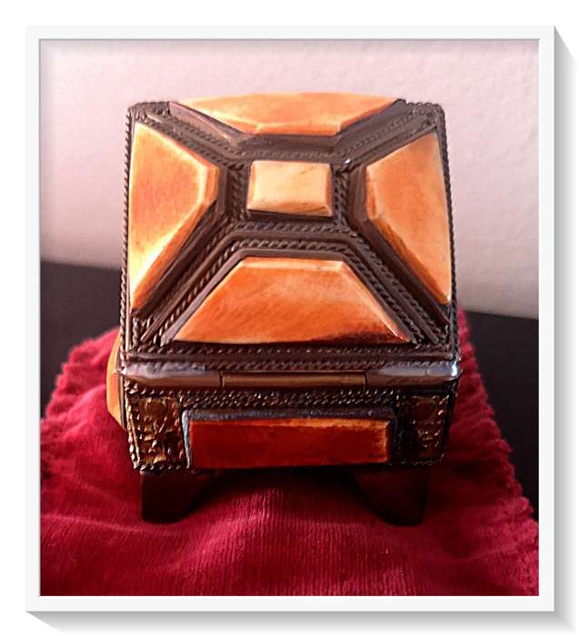 A Precious Little Vintage Ring Trinket Box - Metal and Camel Bone - Indian or Morocco Style *****