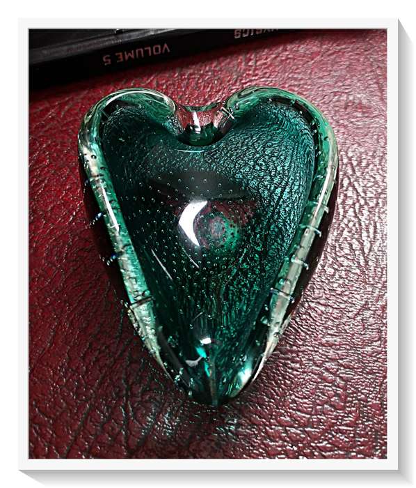 A Sensual Organic Shaped Murano Ashtray with Tiny Bubbles in Impeccable Condition 110mm by 90mm