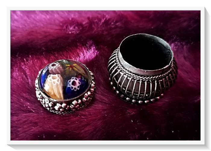 A Very Unique Circular Little Millefiori Trinket Ring Holder or Pill Box - So Exotic *****