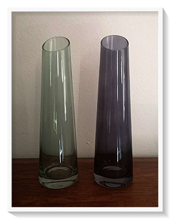 A beautiful Pair of Cone Shaped Glass Vases - Dimensions 160mm by 60mm