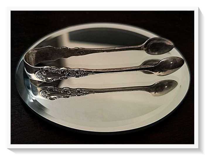 Gorgious Litte Vintage EPNS Sugar Cube Tong