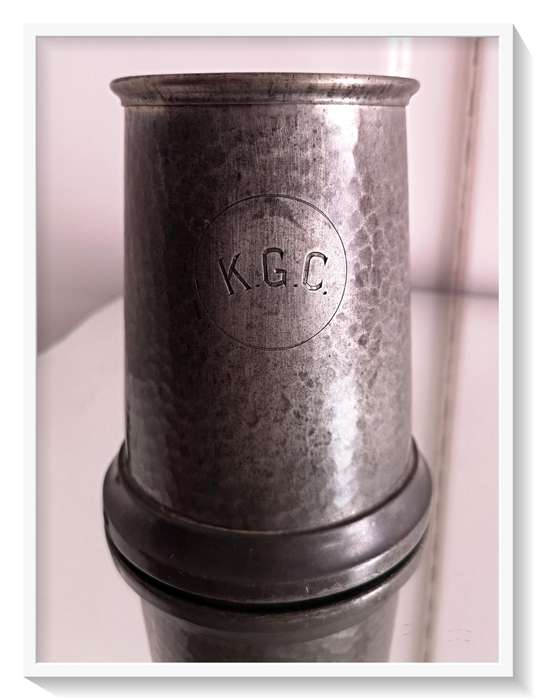 Hand Hammered Pewter - Pewther Beer Mug with Glass Bottom - Made in England