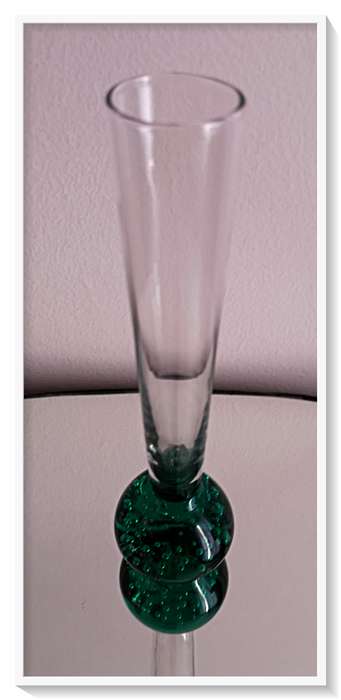 Retro 1960s Controlled Bubble Spherical Murano Flute Vase - Height: 200MM - No Chips or Cracks *