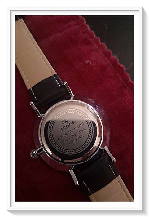 Second Hand Classical SKONE Stainless Steel Water Resistant Watch - Requires New Battery - Working *