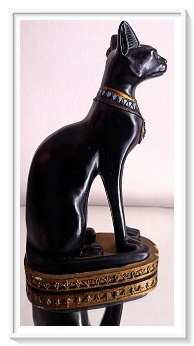 Exquisite Vintage circa 1960s Egyptian Cat painted with enamel - Height 180mm by Width 110mm