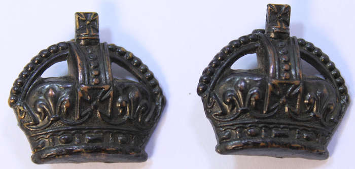 2 x Tudor Crown Rank Insignia Gilding Metal 1940's  WW2 British & Commomwealth Forces