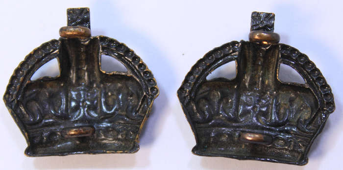 2 x Tudor Crown Rank Insignia Gilding Metal 1940's  WW2 British & Commomwealth Forces
