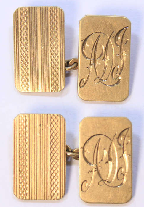 Vintage Pair Of 9ct Gold Plated Engraved Cufflinks 1940's