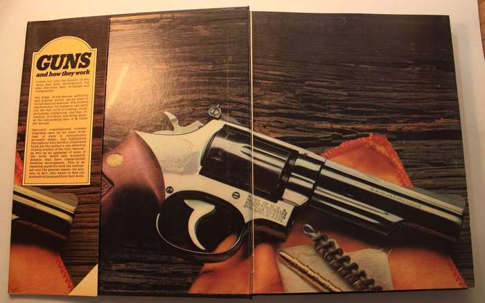Guns And How They Work by Ian V Hogg Hardcover Book