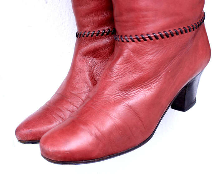 Classic Pair of Italian Soft Leather Knee High Boots for Ladies, UK Size 5