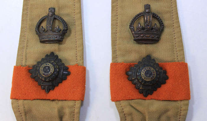 WW2 SAAF Lieutenant Colonel Shoulder Epaulette with Pips and Crown Badges