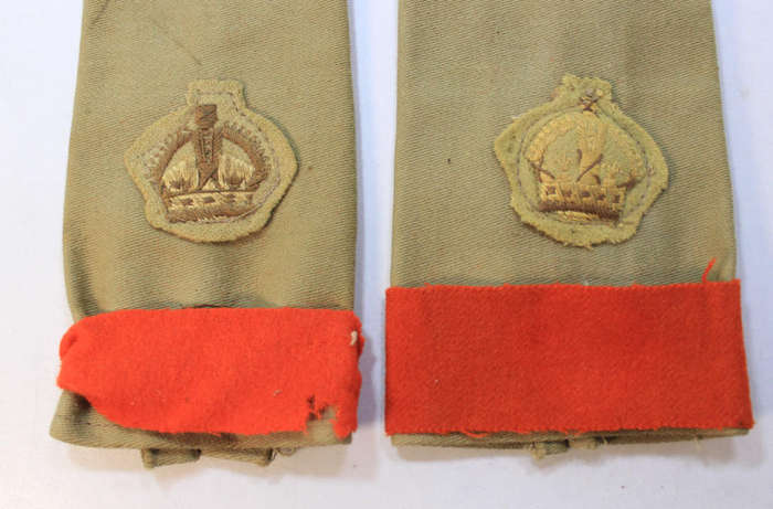 WW2 SAAF Major Shoulder Epaulette with Kings Crown Embroided Badges
