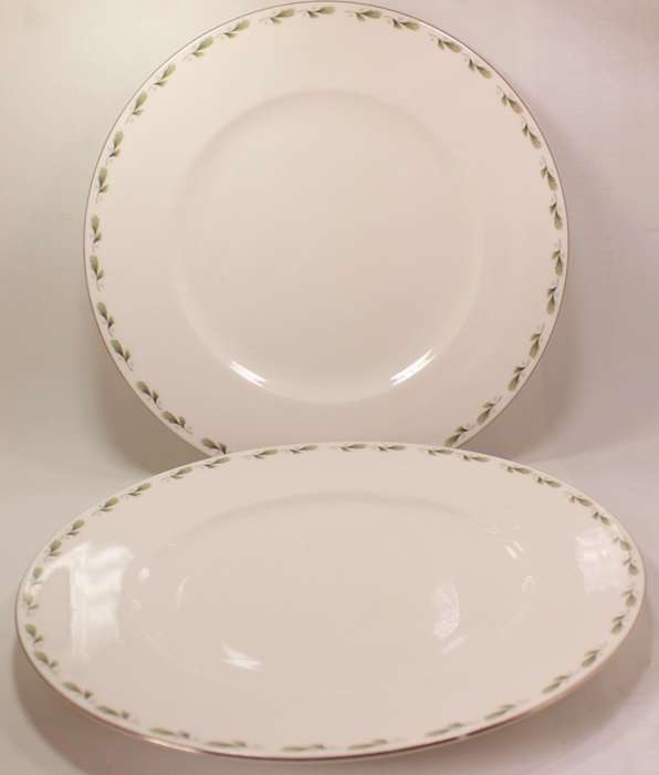 Mayfair Pair of Bone China Dinner Plates, Platinum Trim Edging