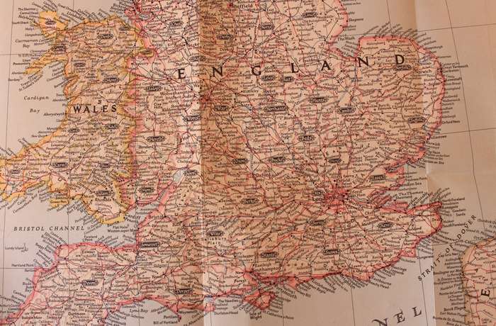 National Geographic Folded Map of The British Isles April 1949