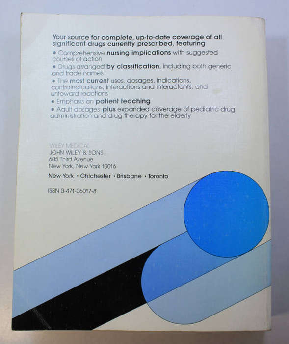 The Nurses Drug Handbook by Suzanne Loebl and George Spratto Ph.D Softcover Book