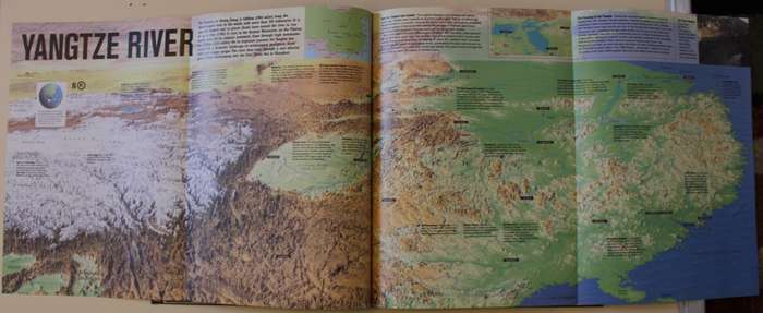 Readers Digest World Atlas Large Atlas (Fold Out Maps) First Edition 2004