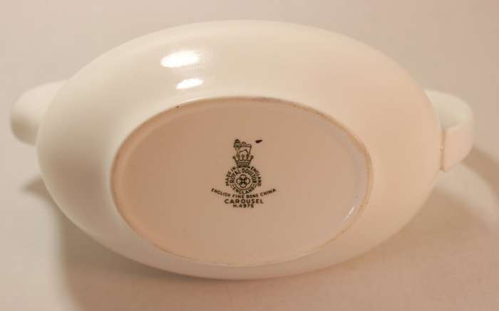 Royal Doulton "Carousel" H4975 Fine Bone China Gravy Boat