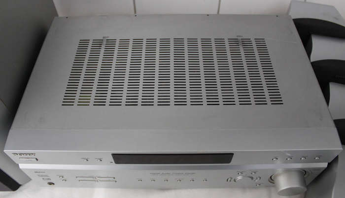 Sony HT-DDW670 Digital Audio Control Cenrtre 5.1 Speaker Surround Sound and DVD Player