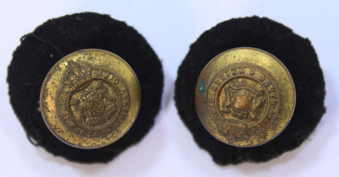 WW2 South Africa Lapel Badge with Kings Crown Screw In Fastene