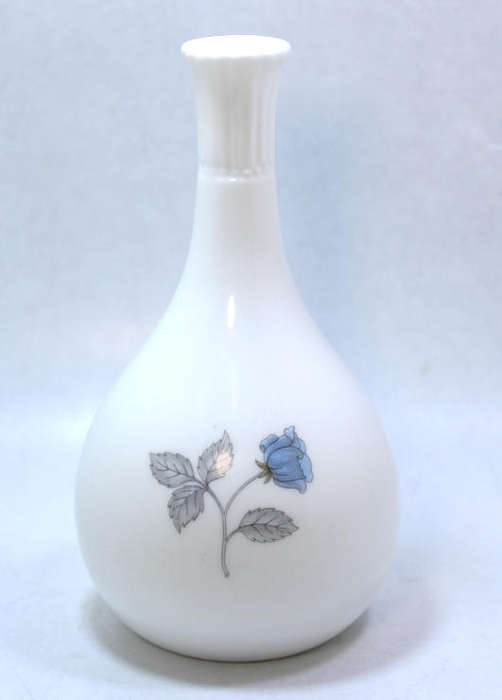 Bone China Ice Rose Bud Vase by Wedgwood