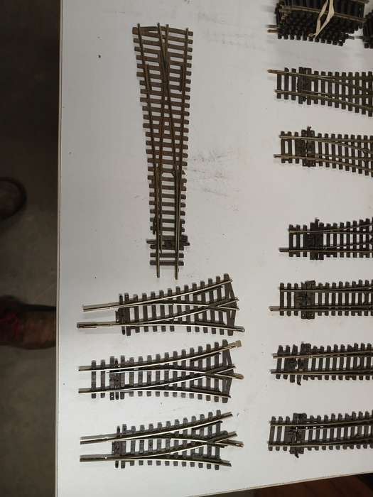 HO / OO SCALE - PECO- POINTS & RAIL