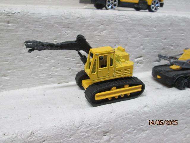 DIE CAST - CONSTRUCTION - VEHICLES - X3