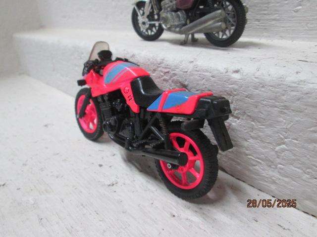 VARIOUS MOTORBIKES - X3
