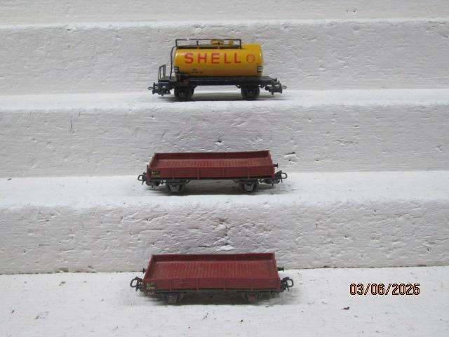 HO SCALE - MARKLIN - VARIOUS GOODS WAGONS - X3