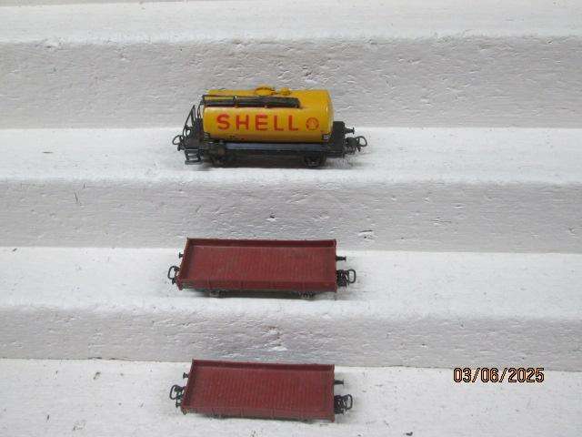 HO SCALE - MARKLIN - VARIOUS GOODS WAGONS - X3