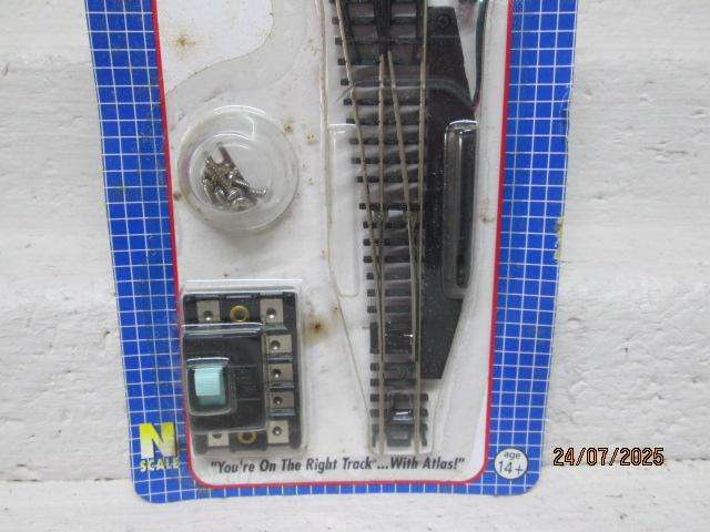N SCALE - ATLAS - ELECTRIC LEFT HAND POINT - NO.2704 - BOXED