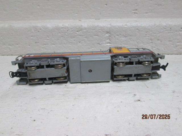HO SCALE - MEHANO - UNION PACIFIC - DIESEL LOCOMOTIVE