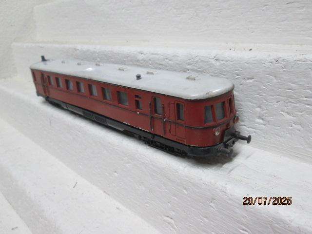 HO SCALE - FLEISCHMANN - BROWN RAIL CAR LOCOMOTIVE