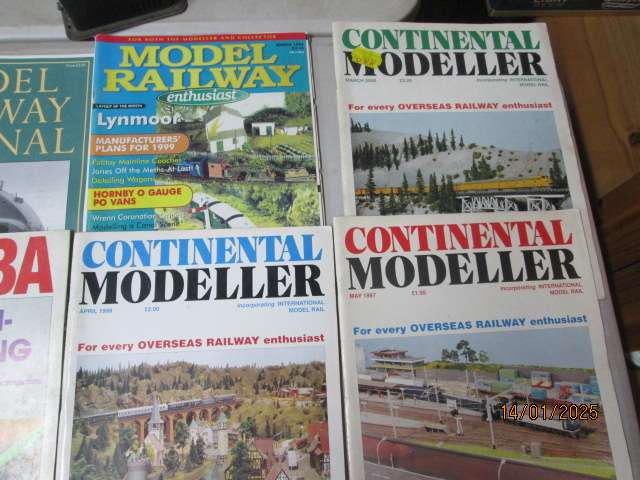 VARIOUS MODEL TRAIN MAGAZINES - X11