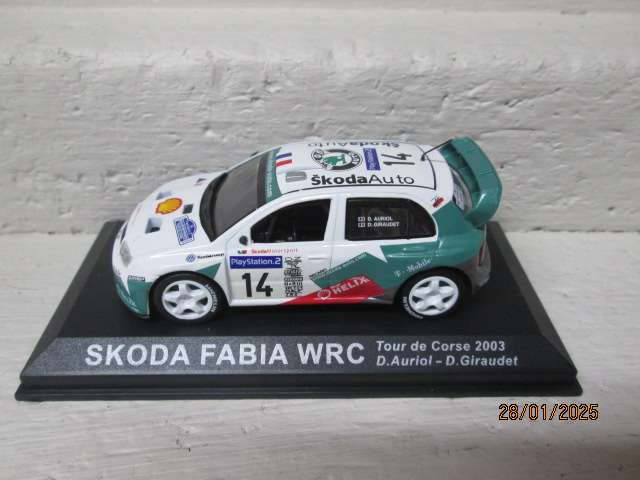 DIE CAST 1:43 SCALE - RALLY CAR -  SKODA FABIA WRC