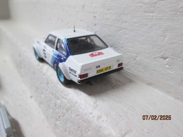DIE CAST 1:43 SCALE - ESCORT MK11 RALLY CAR + SERVICE VAN & TRAILER SET