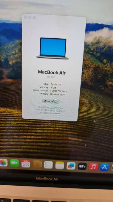 MACBOOK AIR M1 - 2020 MODEL -  M1 CHIP - 8GB - 256GB - 13 INCH SCREEN