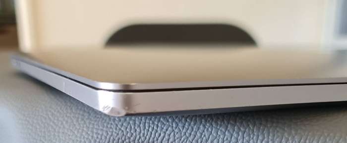 MACBOOK PRO 15 TOUCHBAR - A1707 - 2017 - CORE i7, 16GB MEMORY, 512GB SSD HARD DRIVE, CYCLE COUNT: 1