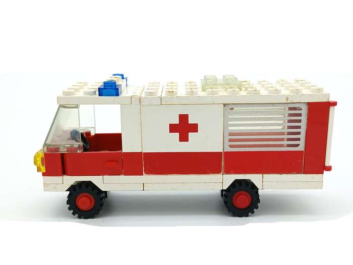 Vintage Lego Set Ambulance No.6680 (1981)
