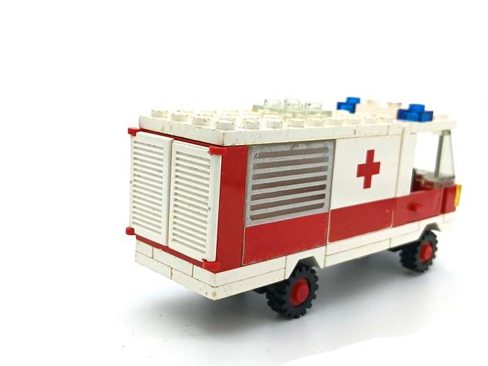 Vintage Lego Set Ambulance No.6680 (1981)