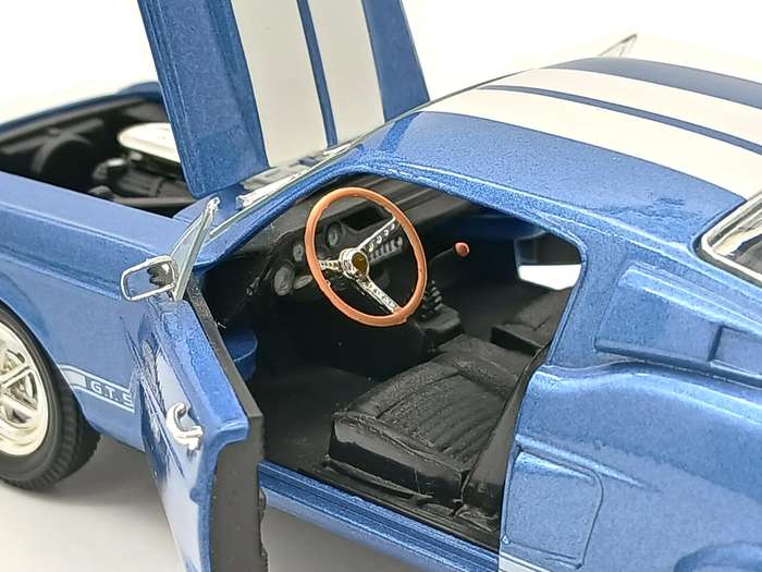 JADA Toys 1967 Ford Shelby GT 500 1/32