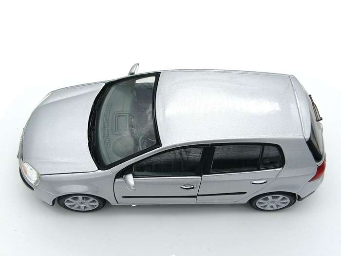 Welly Volkswagen VW Golf MK 1.6FSi 1/24