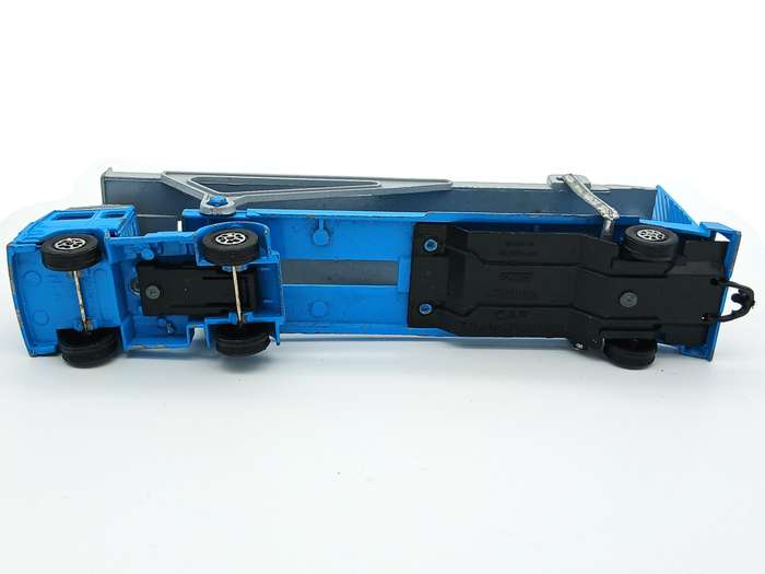 Corgi Junior Toys Volvo Car Transporter  Globetrotter